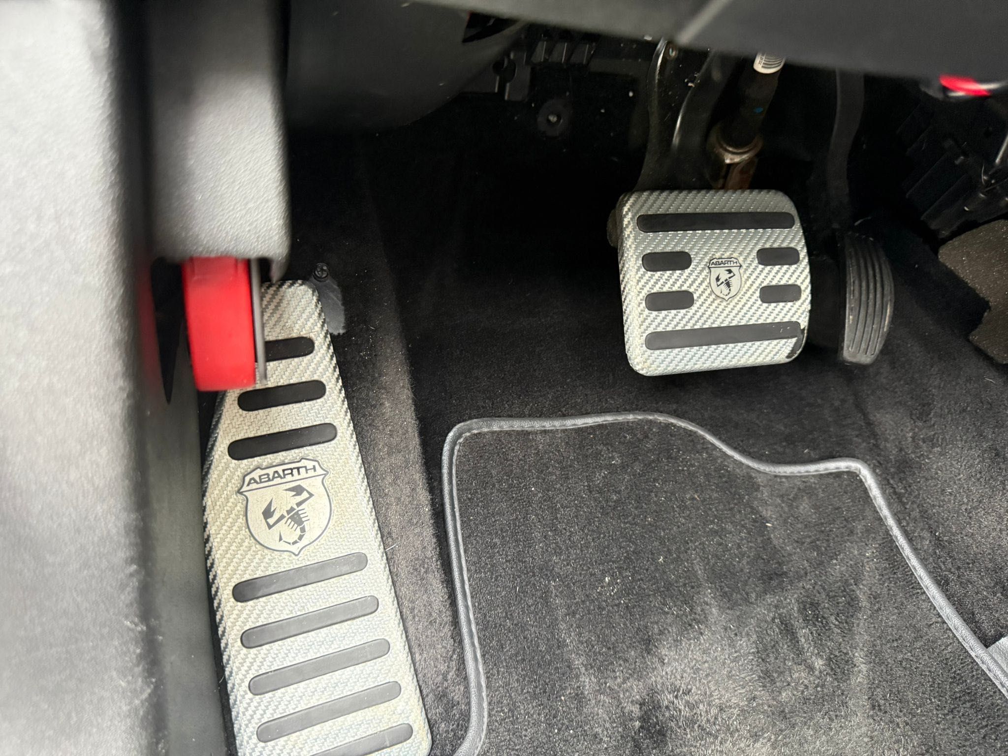 Carro Abarth 595 turismo