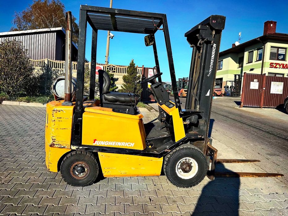 wózek widłowy JUNGHEINRCH TFG20 LPG udźwig 2000kg 3.30m przesuw boczny