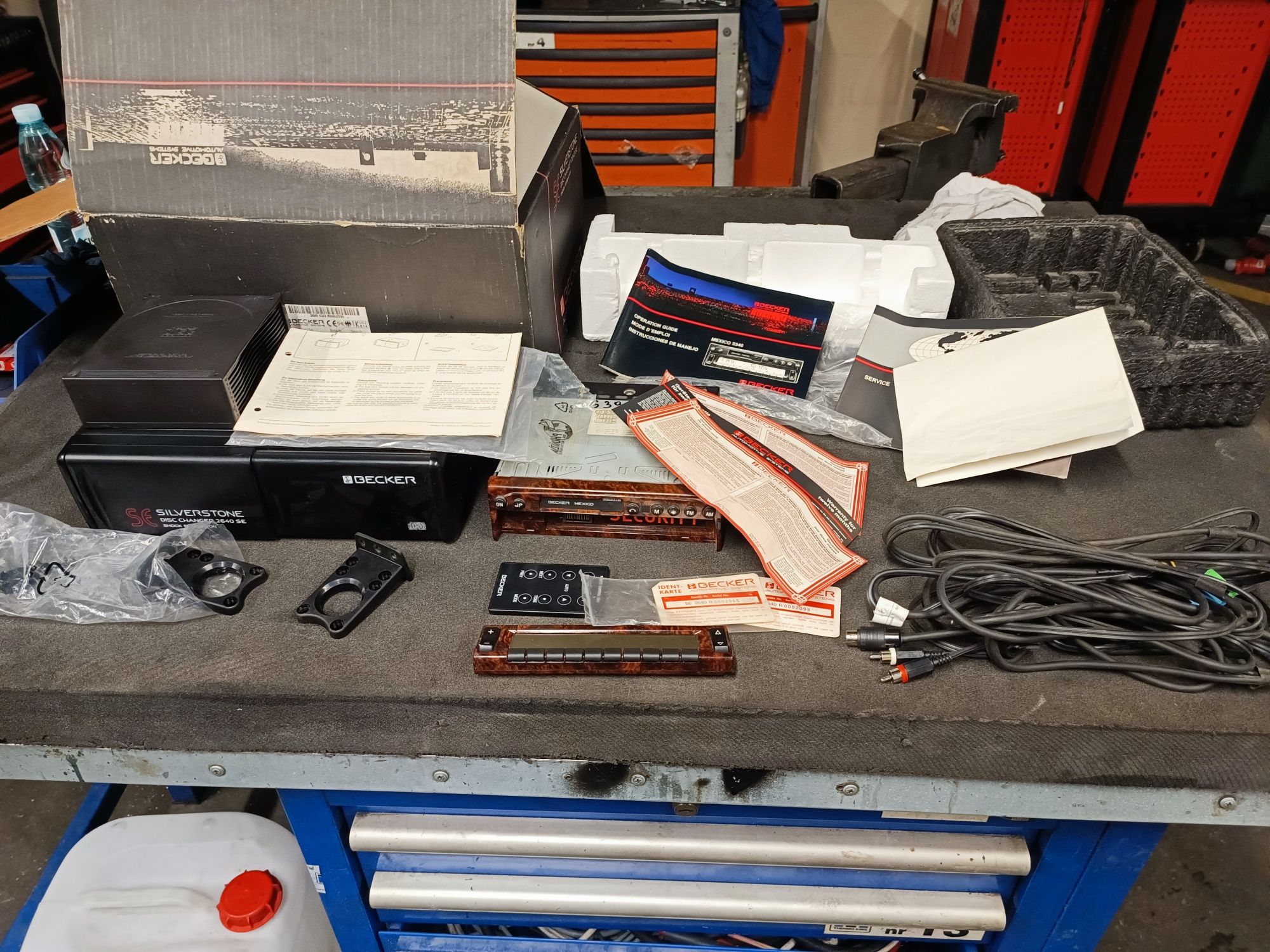 Radio Becker Mexico BE2640 +pilot+ zmieniarka Mercedes 124 140 i inne