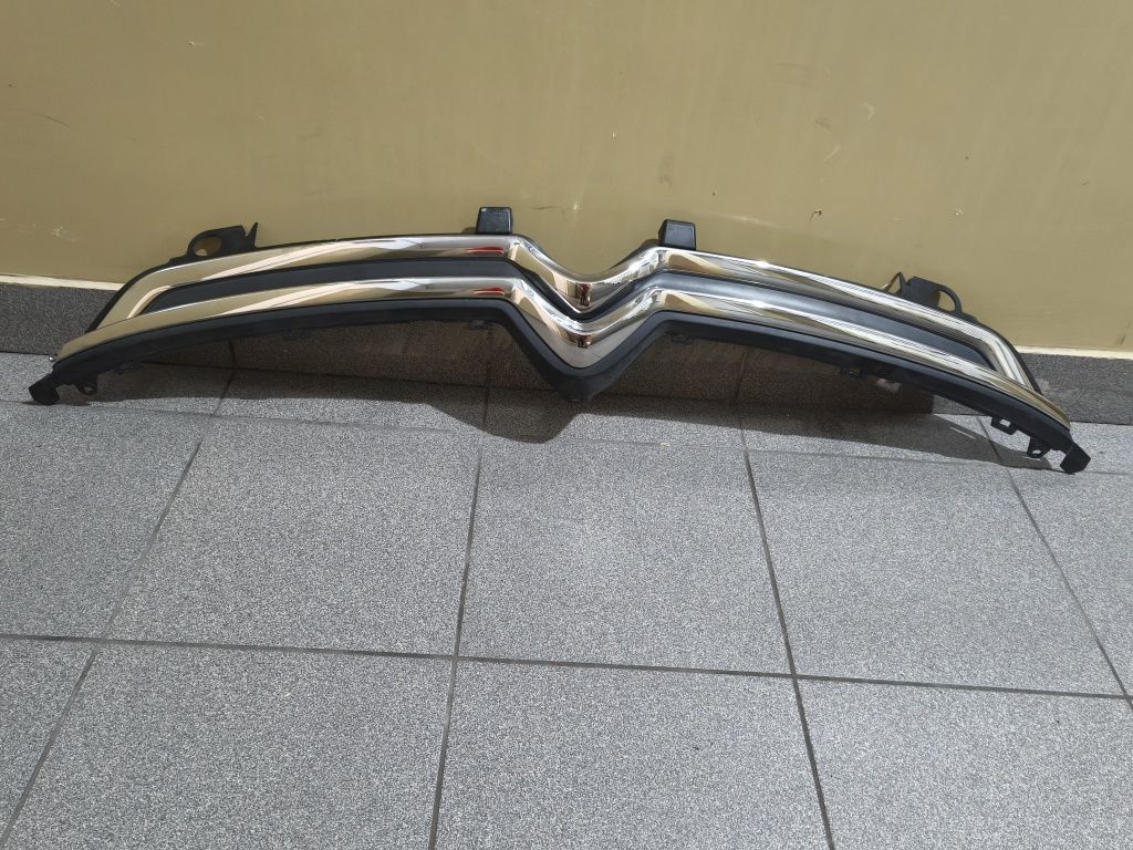 Citroen C4 Picasso II Grill Atrapa Chrom 2013