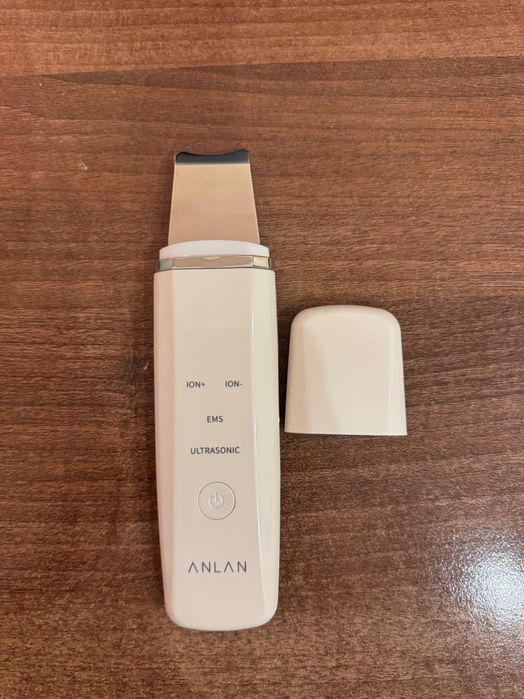 Anlan Ультразвуковий очищував обличчя