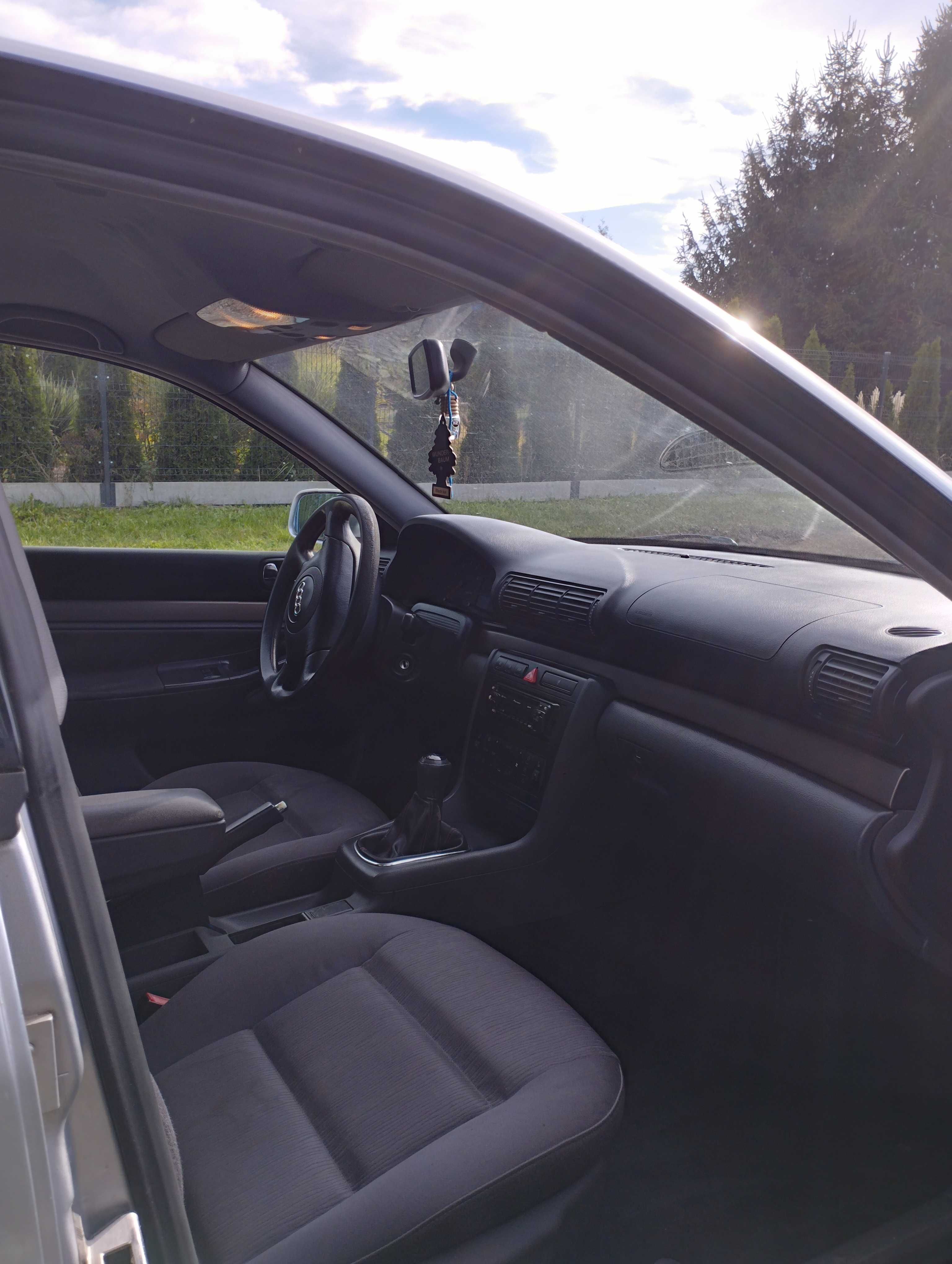 Sprzedam AUDI A4 B5 LIFT 1.8 BENZYNA