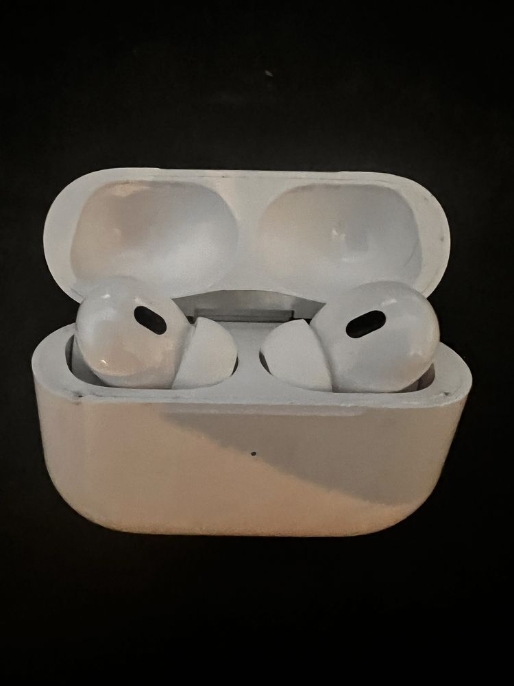 Airpods pro 2   .