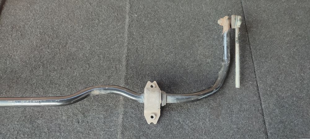 Стабілізатор передній Гольф 5 стабилизатор переданий Шкода Октавіа А5