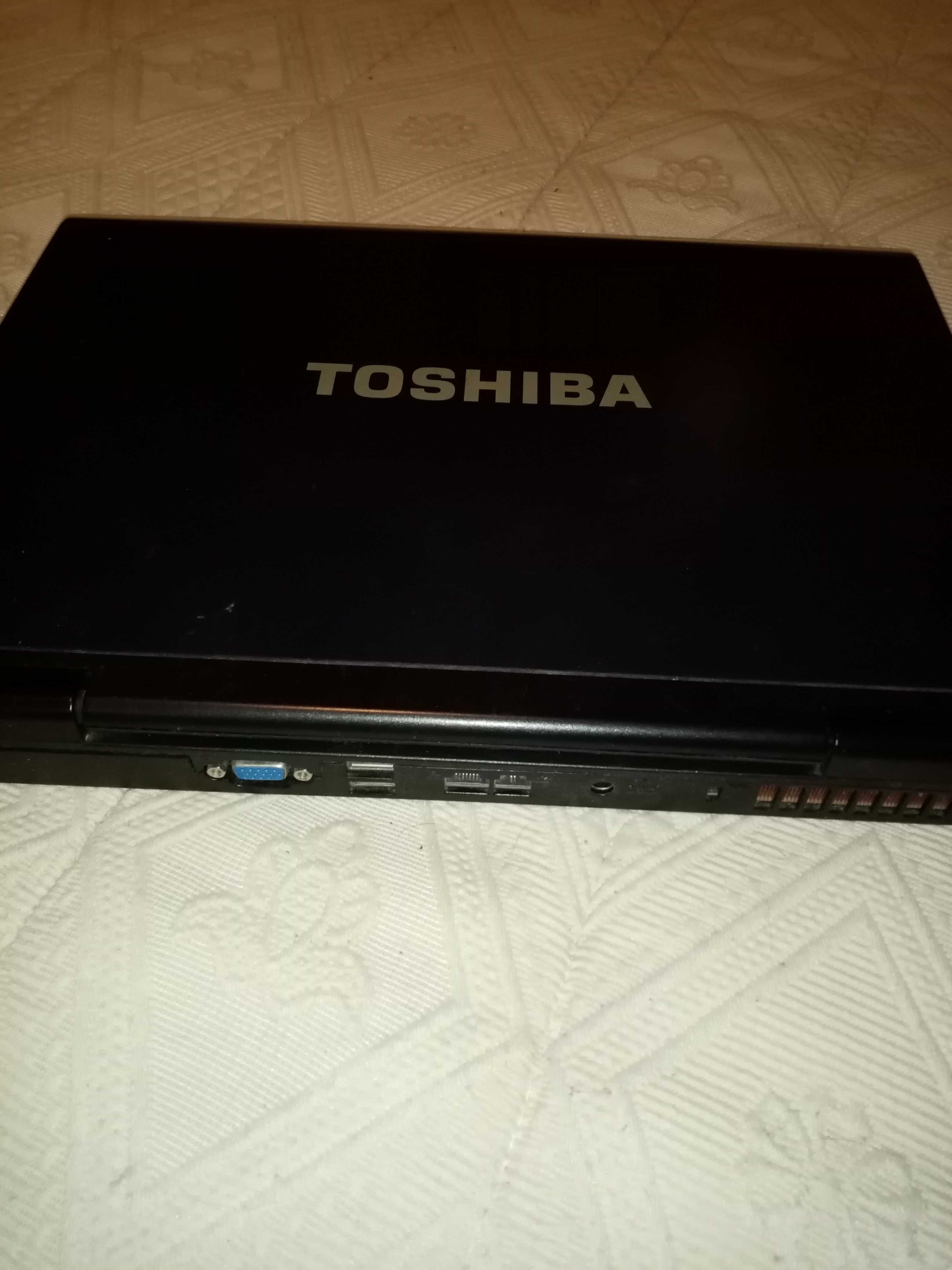 PC TOSHIBA Satellite L40  para peças