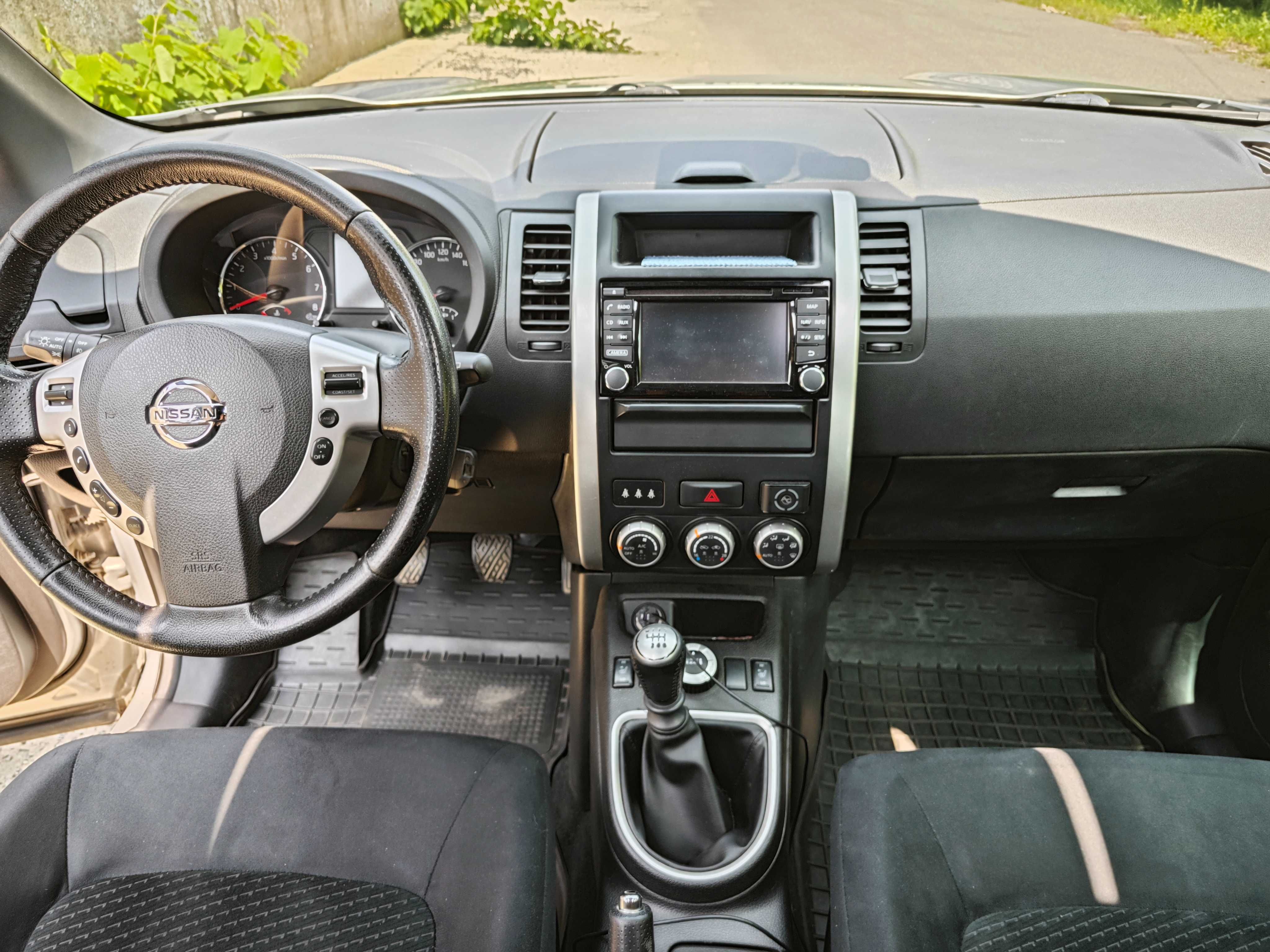 Nissan X-Trail T31 повна комплектація, у гарному стані