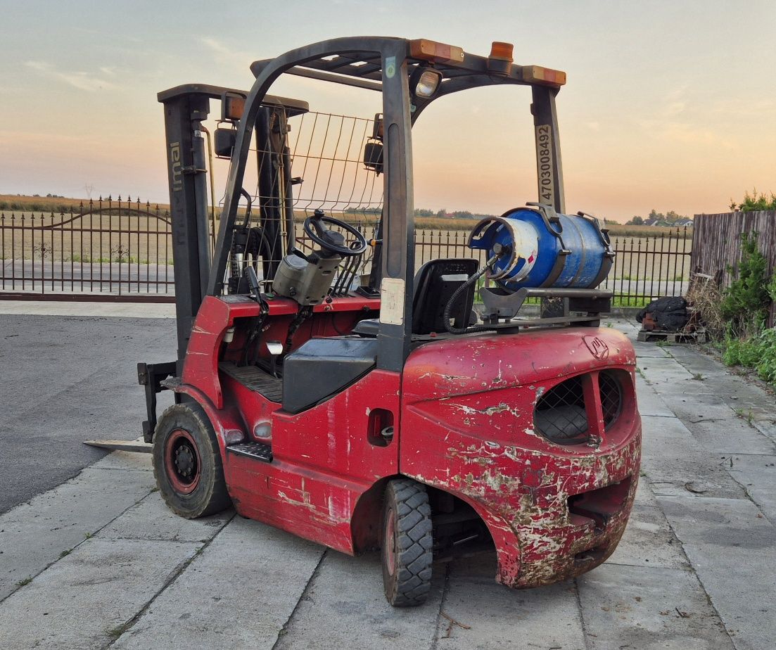 Wózek widłowy Maximal 1.8T