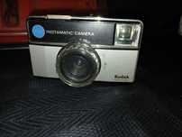 Máquina fotográfica nova ainda com caixa.Instamatic Camera 155x