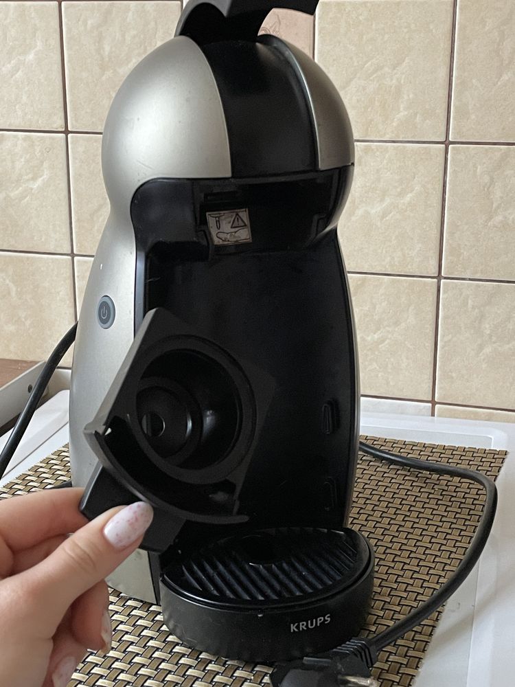 Кавоварка nescafe dolce gusto