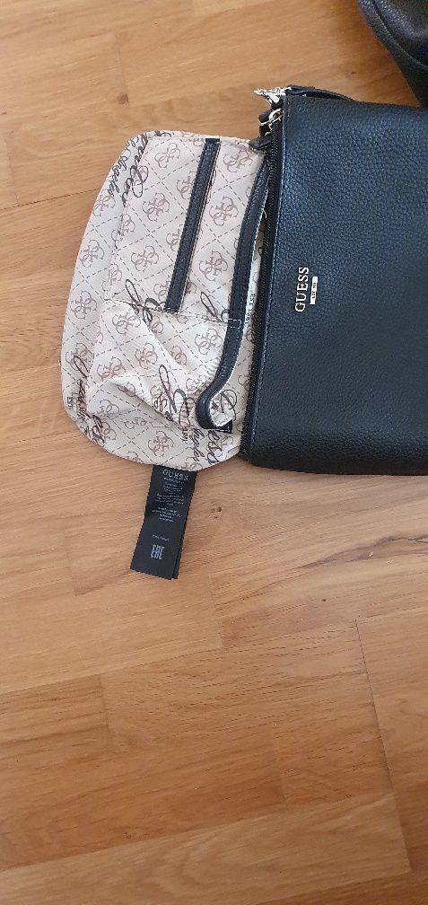 Torebka na ramię  2 w 1 f. GUESS - Bobbi dwustronna