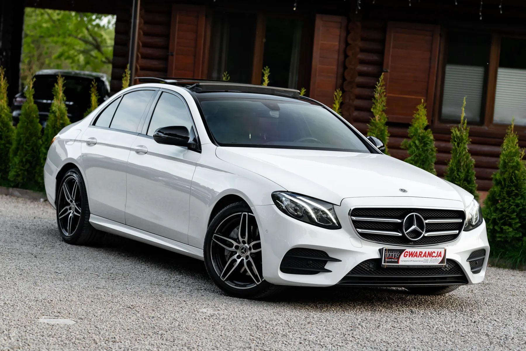 Mercedes-Benz Klasa E AMG 2.0 195KM 4MATIC Panorama Burmaster Navi Ele. Grz. Fotele Kamera