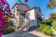 Avenida Gago Coutinho | Moradia De Autor Com 400 M2 | Lote De 1000 M2