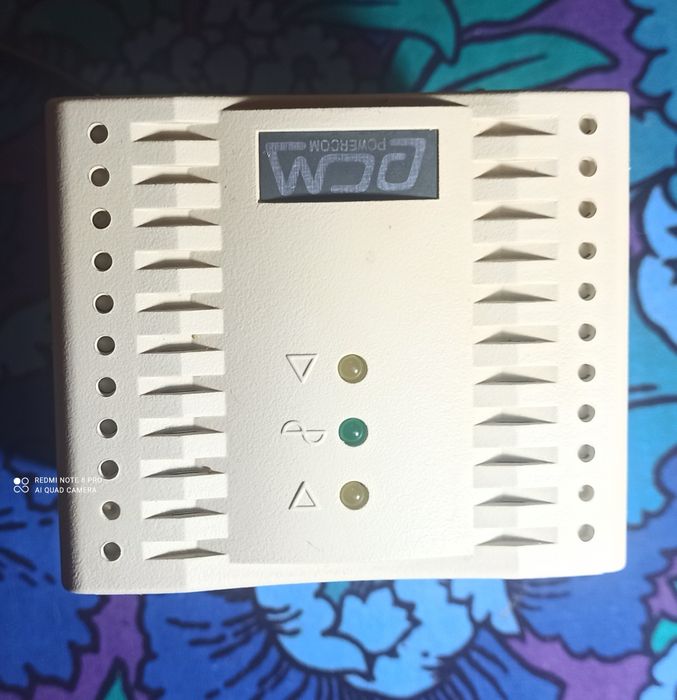 Стабилизатор напряжения POWERCOM TCA-600