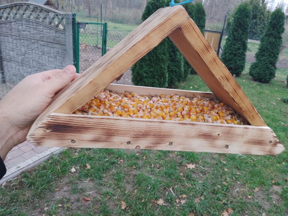 Karmnik dla ptaków rękodzieło