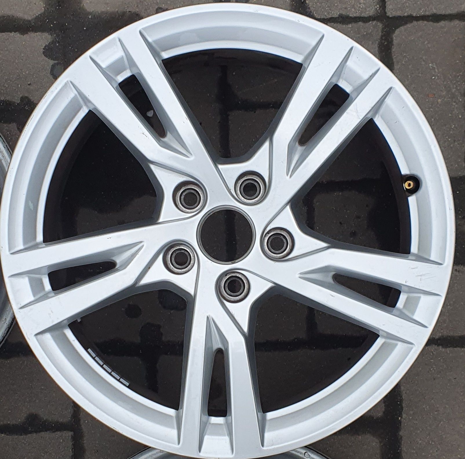 Alufelgi 17" 5x112 Audi, VW, Seat, Skoda Jarbet# 1.10