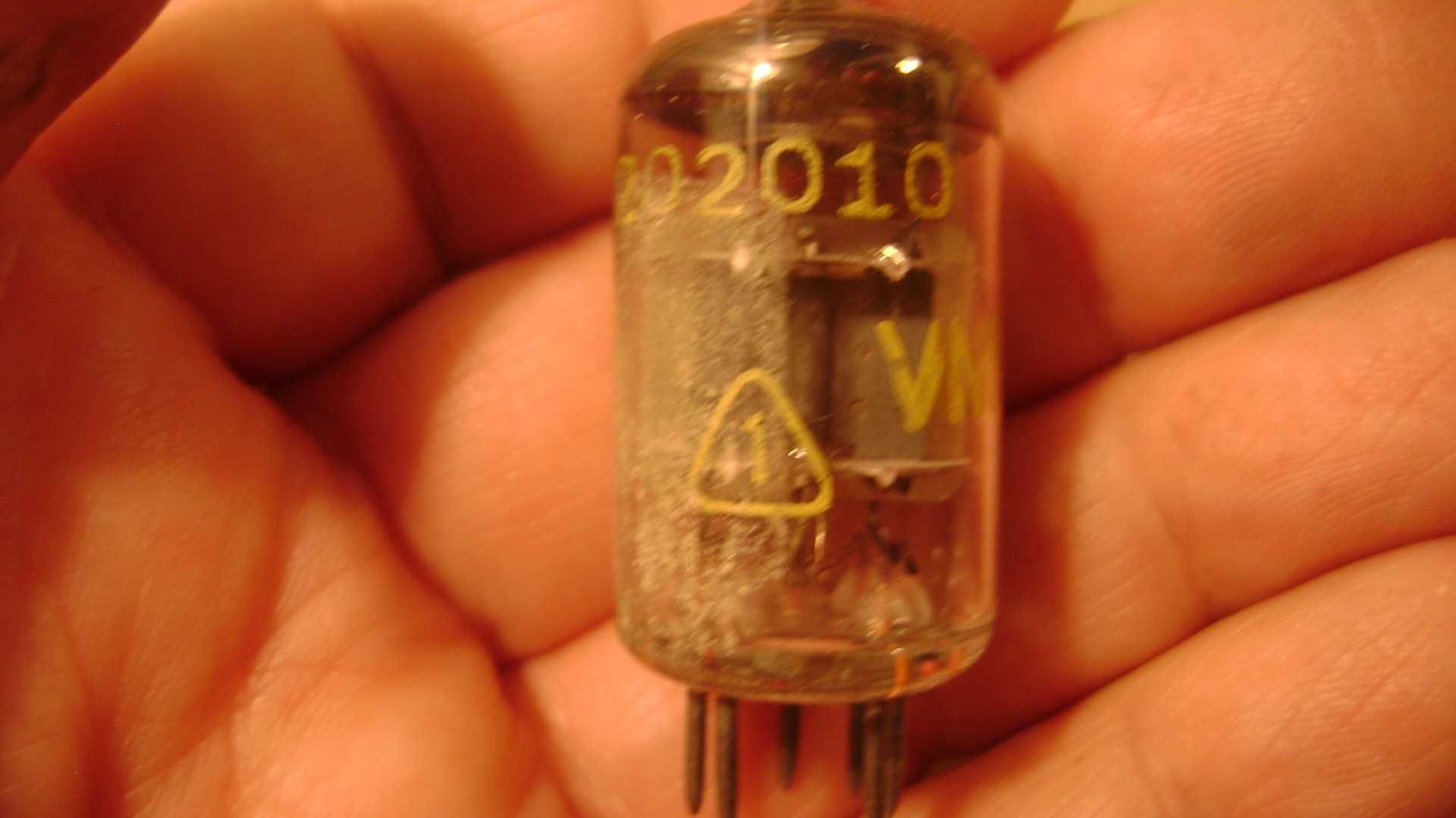 Starocie z PRL - Lampy Elektronowe Zestaw numer 2 = 8 sztuk TANIO