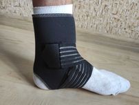 Бандаж голеностопного сустава Sensiplast 48754, левый, размер 43-47