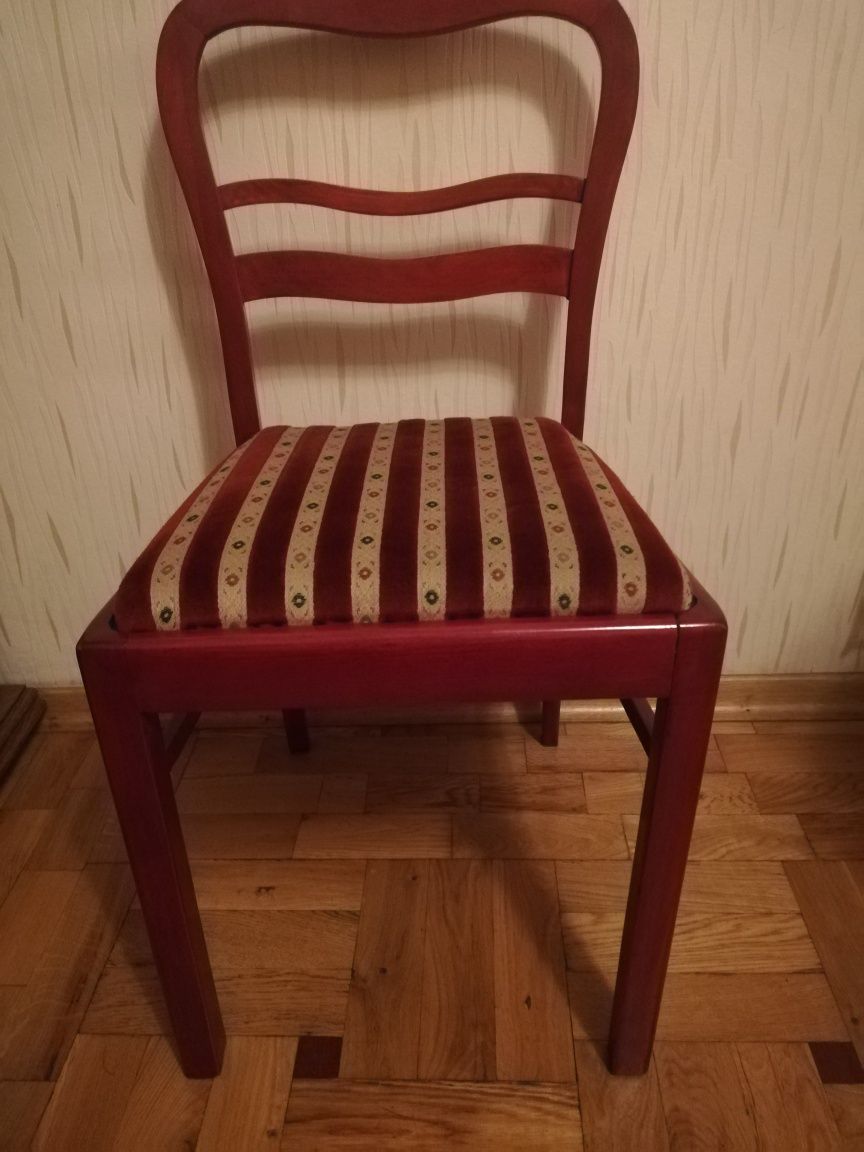 4 stylowe Krzesła, Retro. Biedermeier.