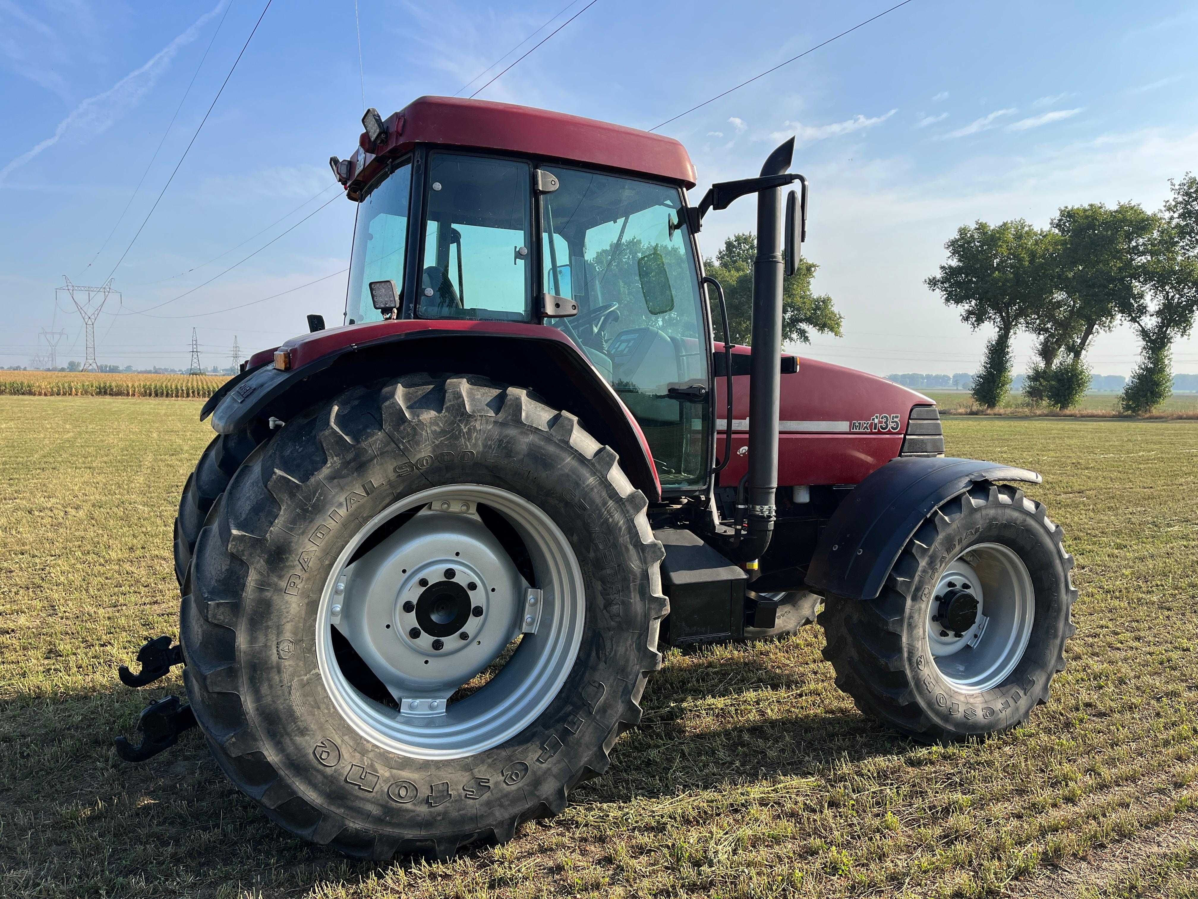 Ciągnik traktor CASE MX 135