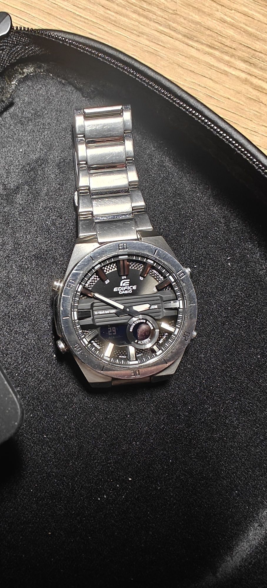 Sprzedam zegarki fossil, diesel, casio. W dobrym stanie.