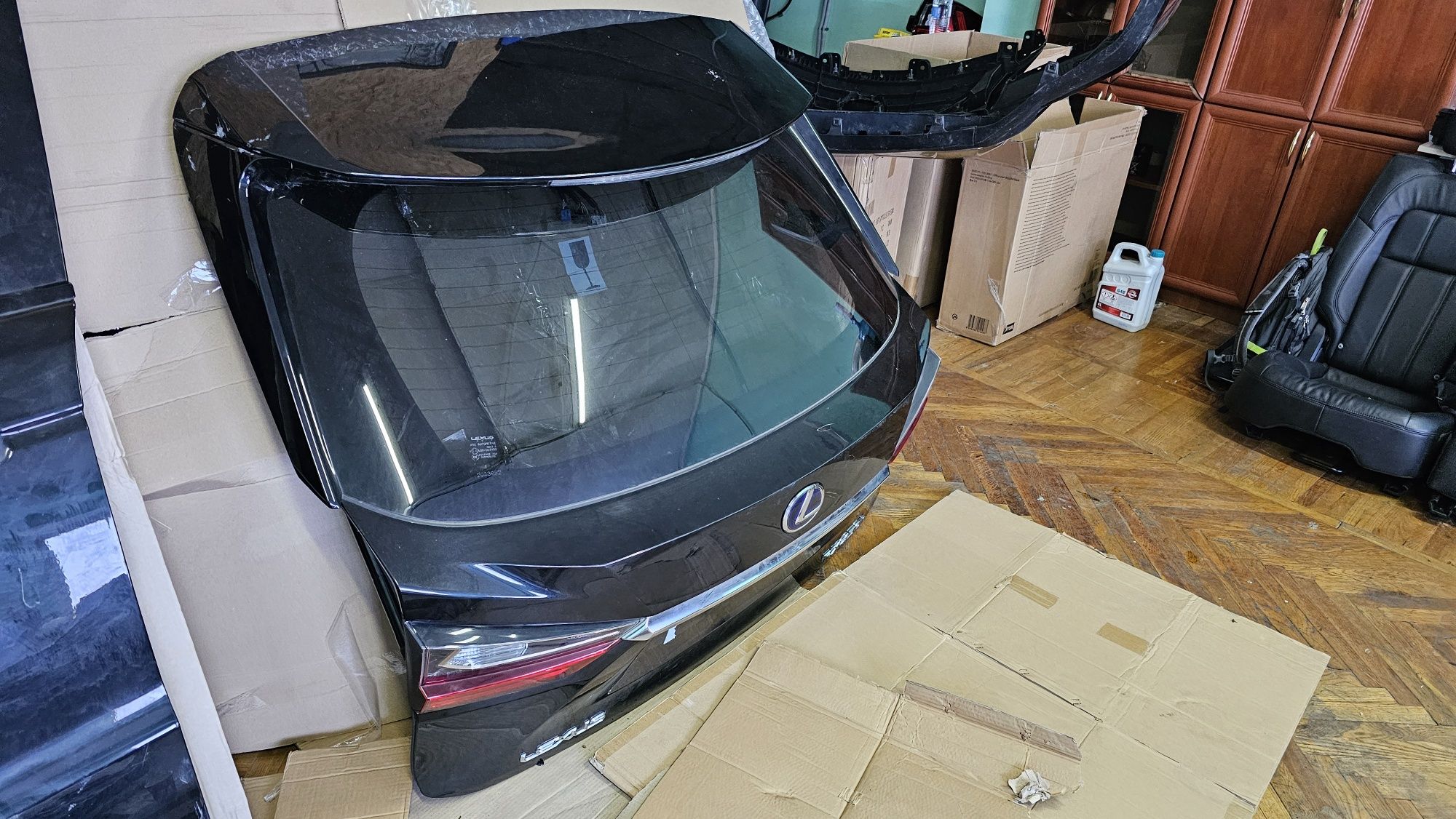 Кришка багажнику ляда  Lexus RX 450H комплектна