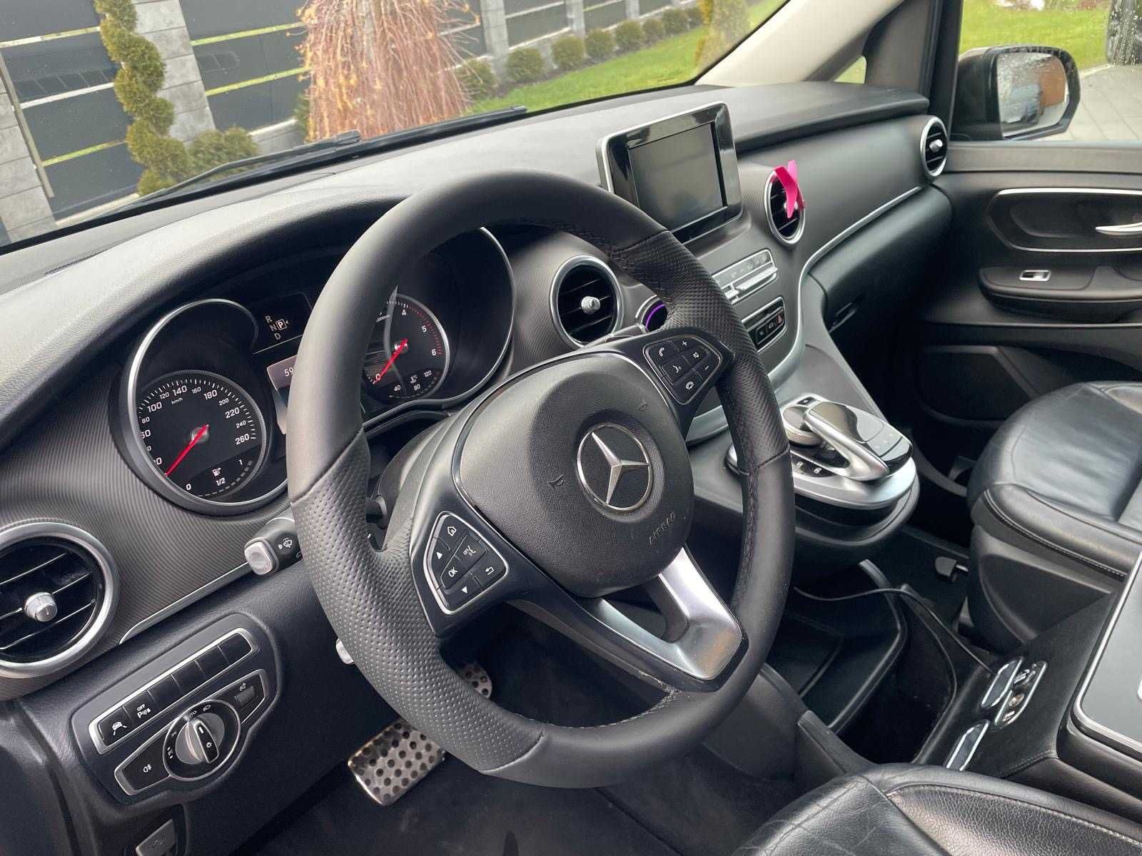 Wynajem busa Mercedesa V- klasy wersja 7 osobowa