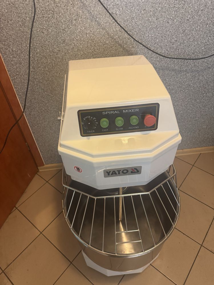 Yato Spirala Mixer YG-03068
