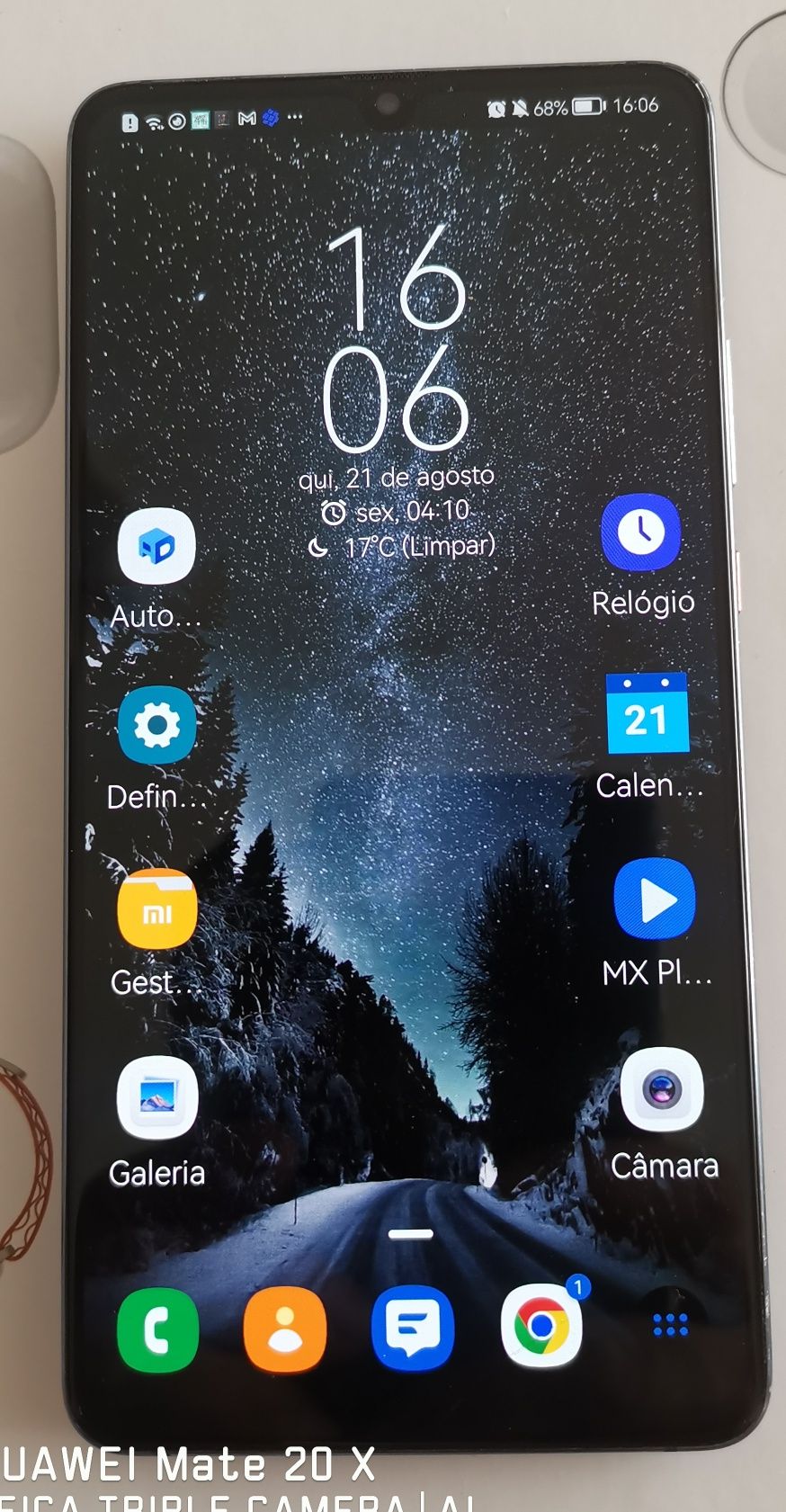 Huawei mate 20x  Ecrã 7.2 polegadas