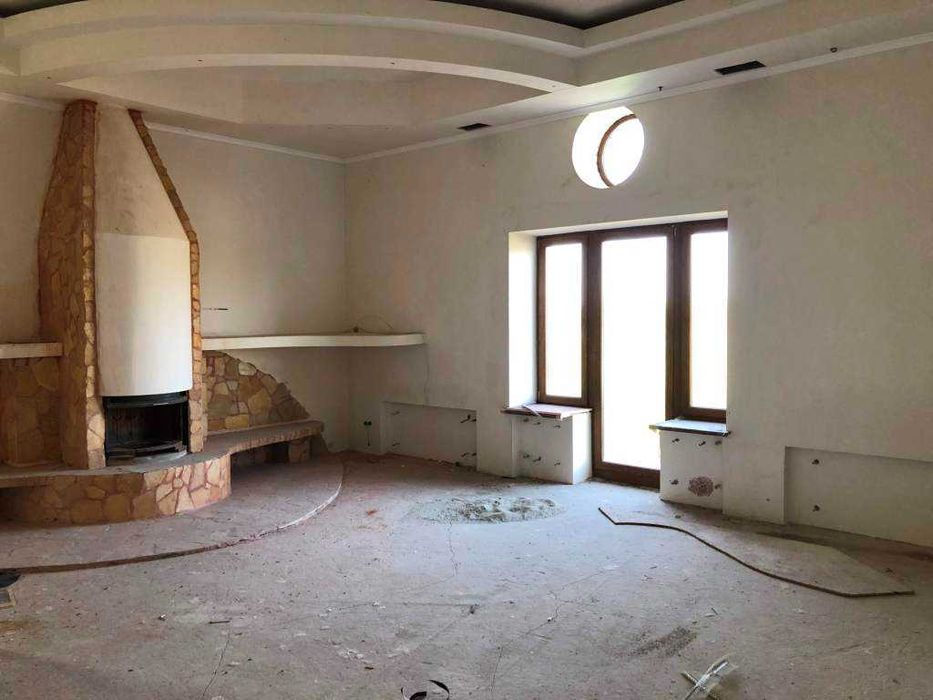 Продажа эксклюзивного дома Киевская обл. с.Пинчуки (1330 кв.м.)