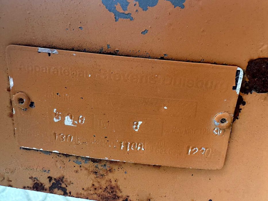 Zbiornik pojemnik dźwigowy łańcuchy EICHINGER 1017 na beton silos 500L