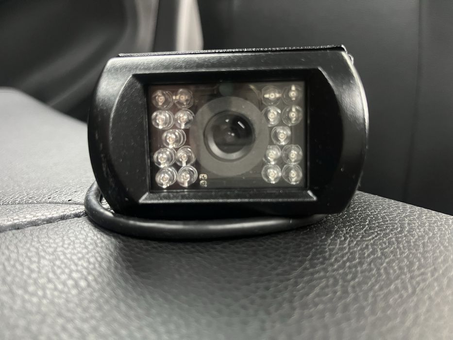 Камера заднего вида на авто