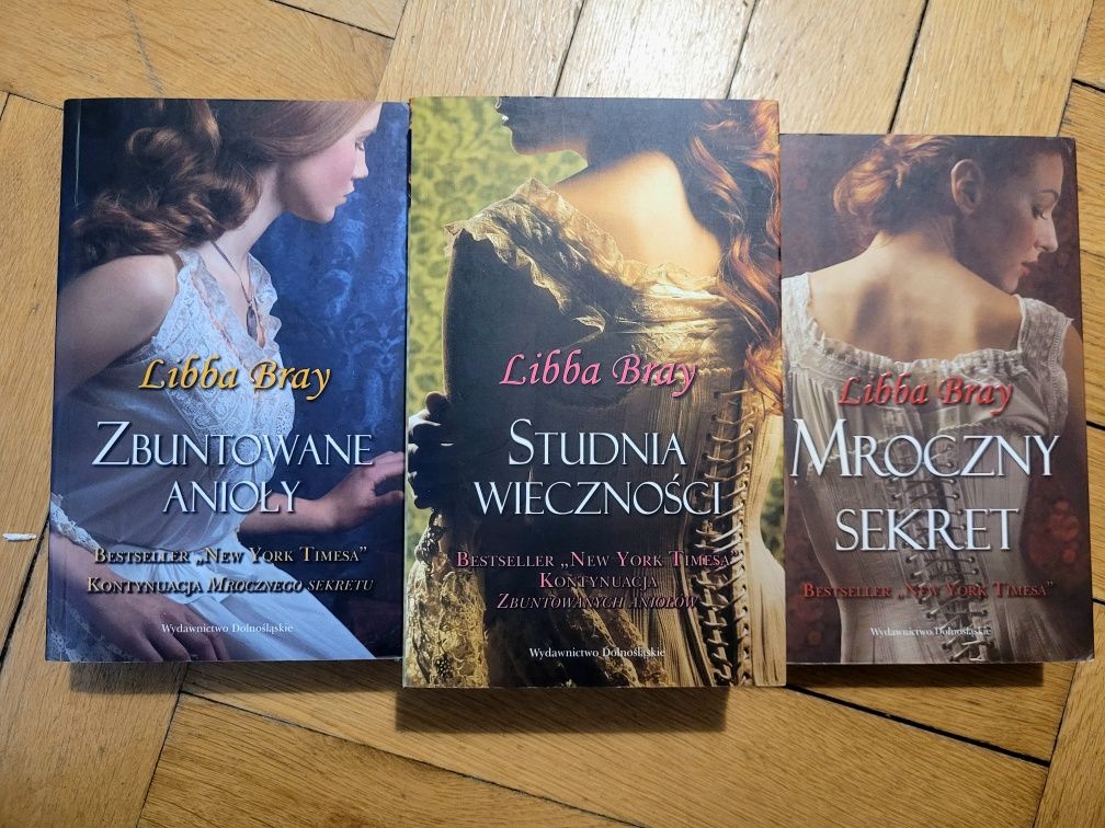 Książki Studia wieczności Mroczny sekret Zbuntowane anioły Libba Bray