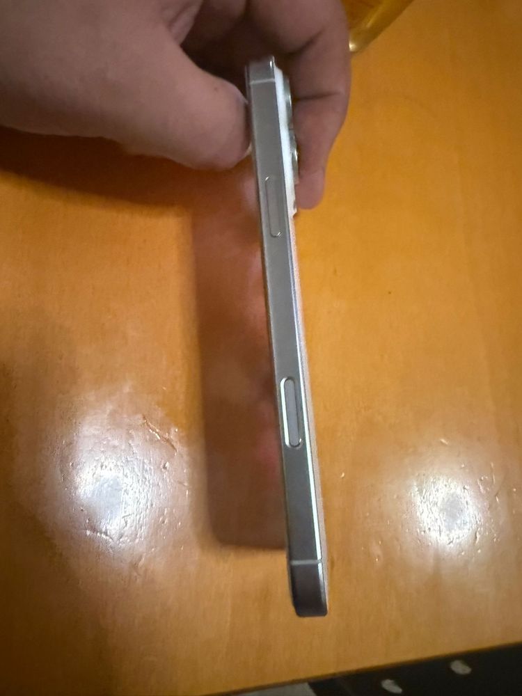 Iphone 16 pro max com garantia e seguro