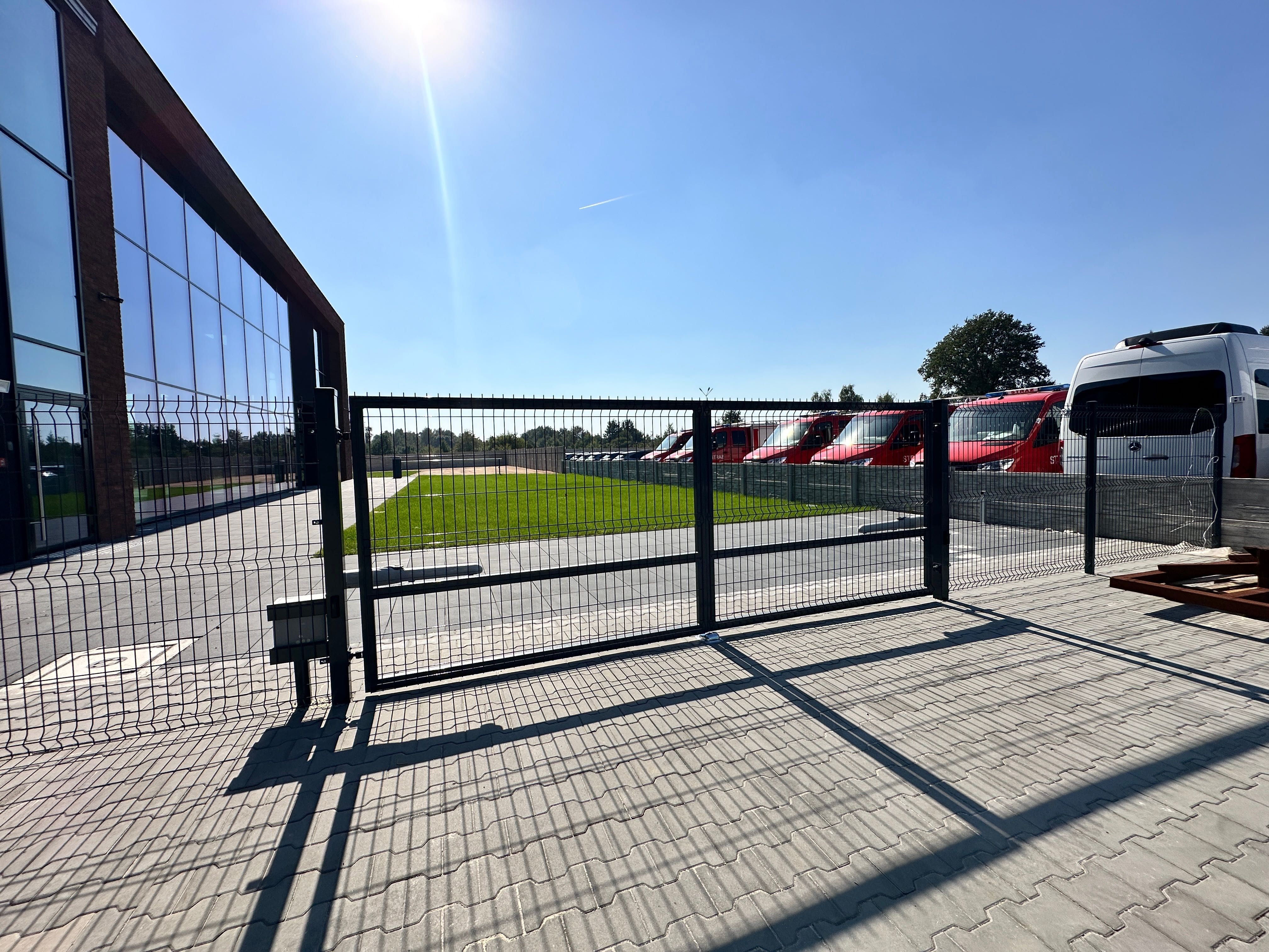Ogrodzenie Panelowe 3D ogrodzenia Panele KOMPLET Transport
