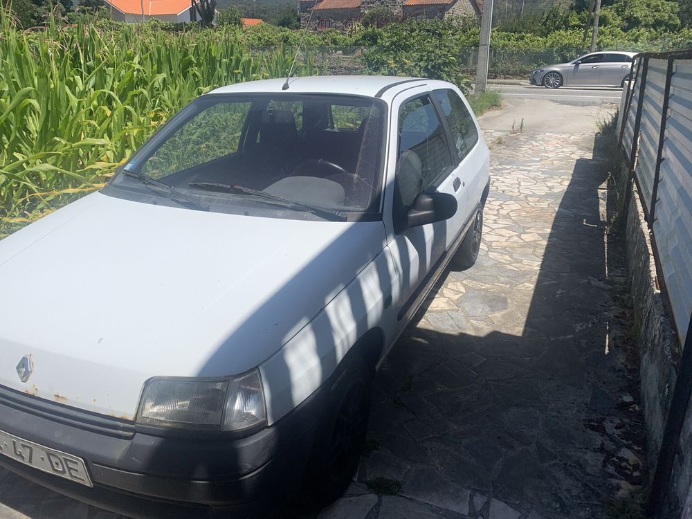 Renault clio 1.1 gasolina