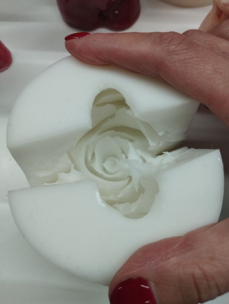 Силиконовая форма для мыла "Роза"