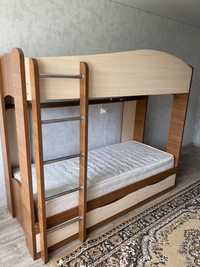 Двухярусне ліжко дитяче