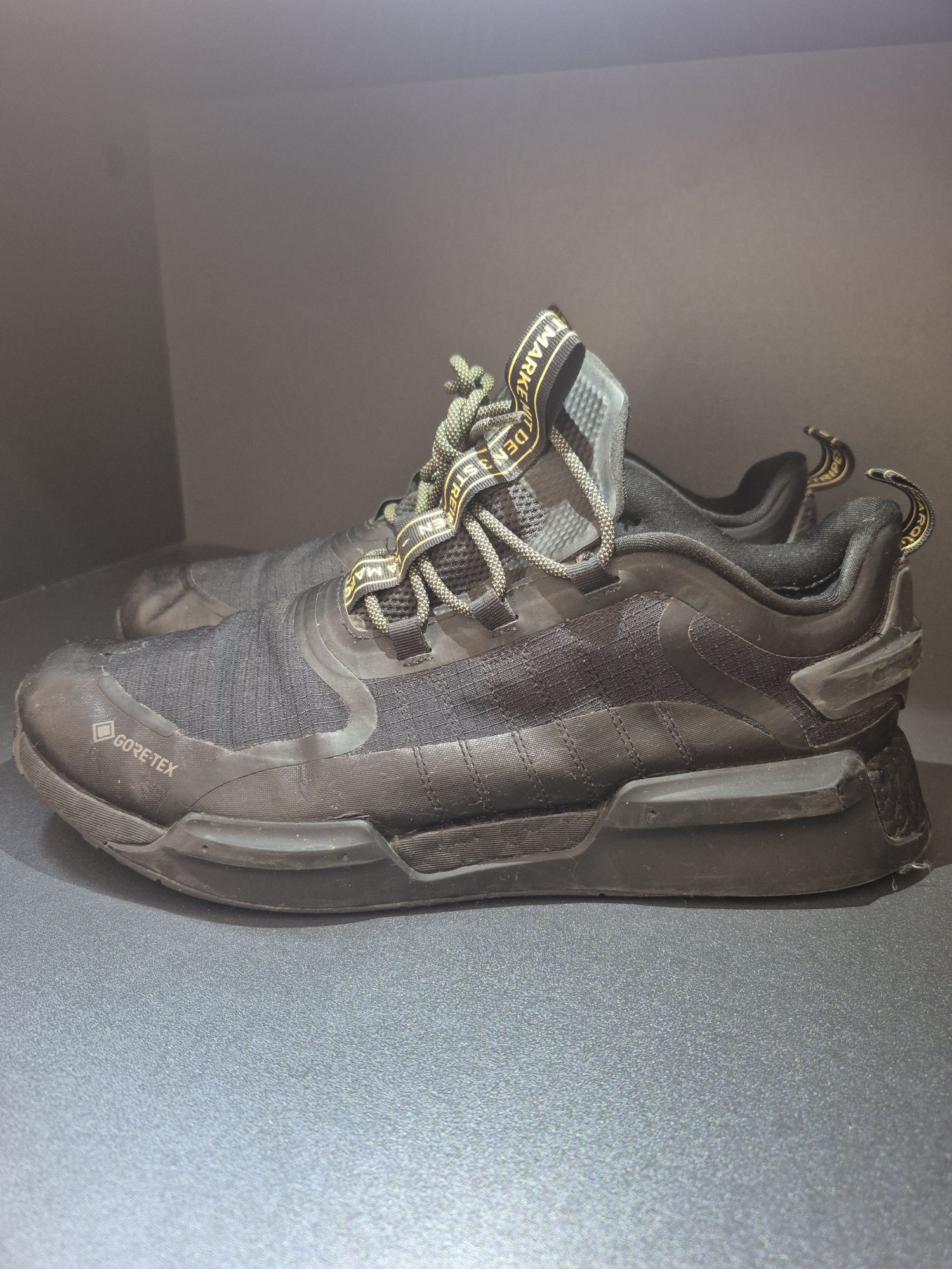 Чоловічі кросівки Аdidas NMD_V3 GTX(Оригінал-Б/У)46-30см.