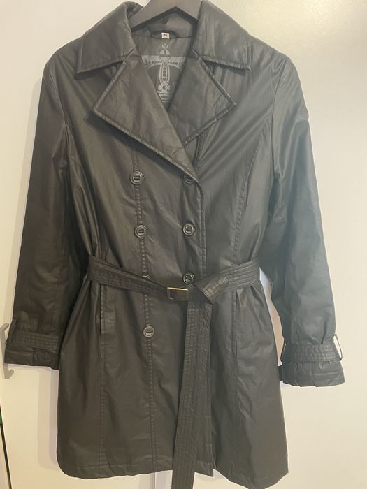 Plaszcz damski ocieplany przeciwdeszczowy