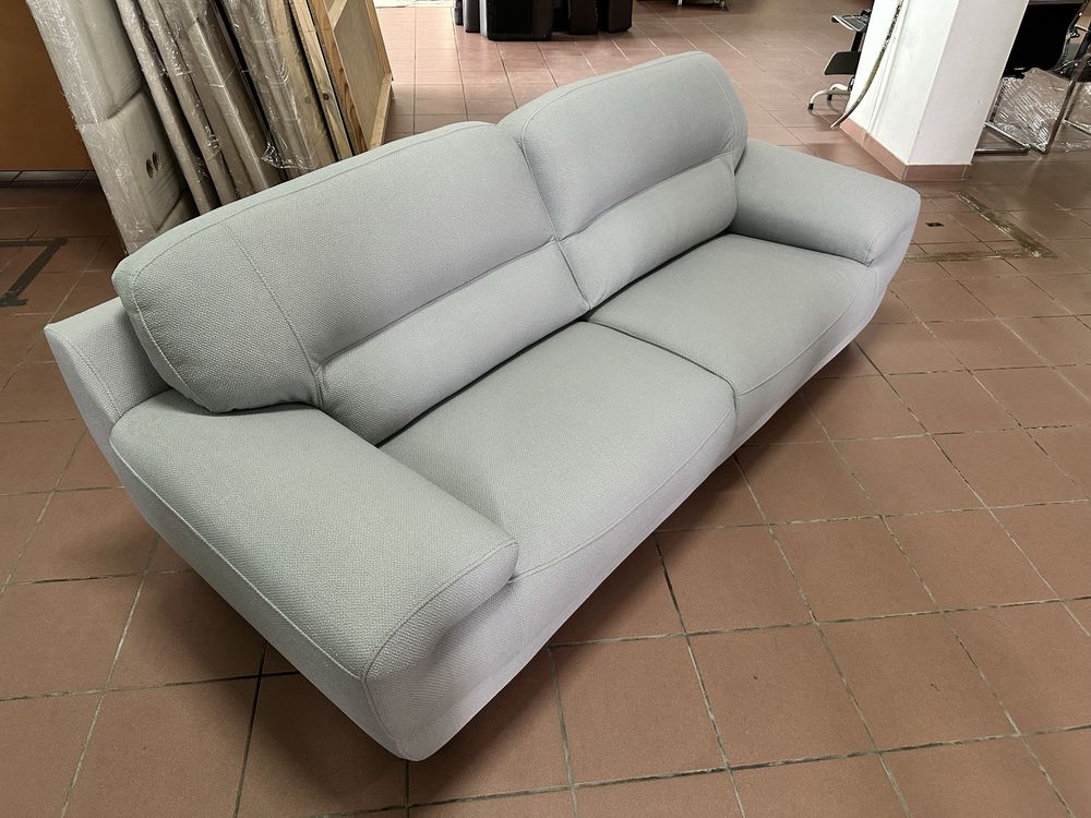 Sofa tres lugares