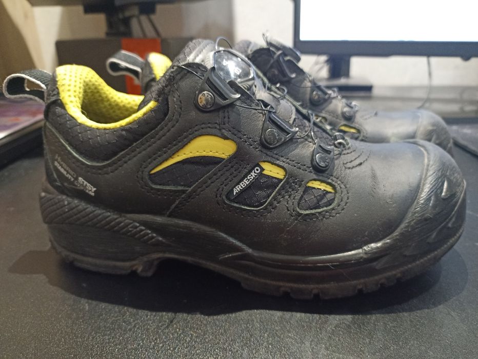 Защитная спецобувь Arbesko 386 37р.