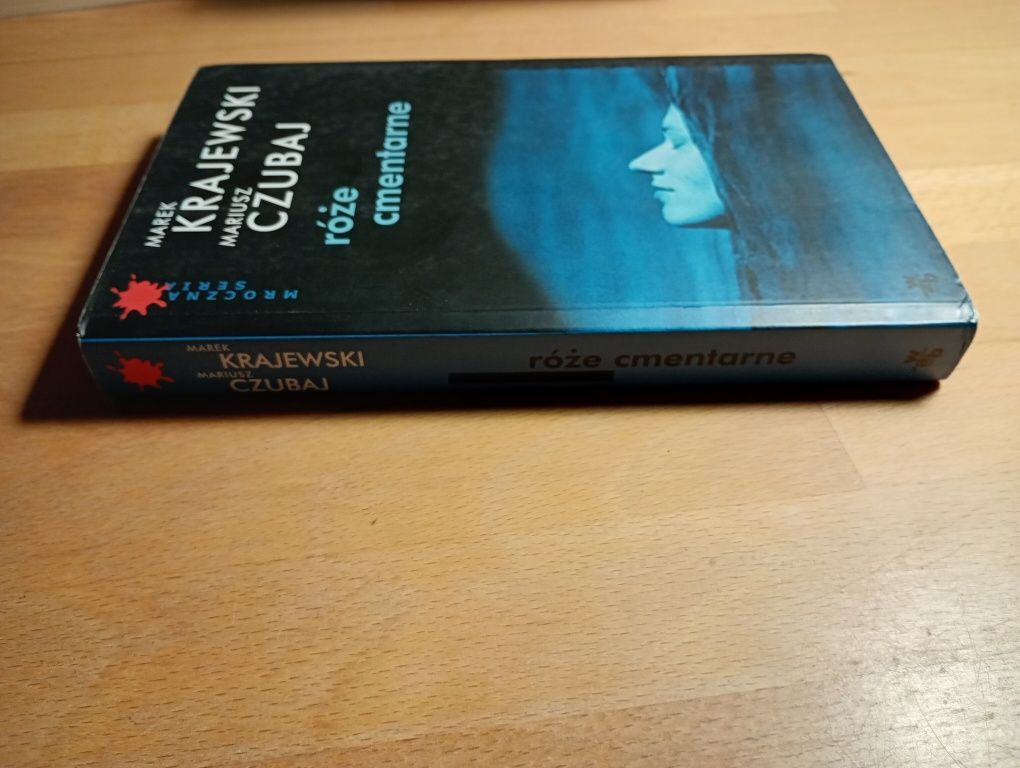 Marek Krajewski Mariusz Czubaj Róże cmentarne
