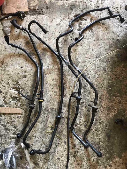 Вакуумна трубка Фольксваген Т-4 2,5TDI 1.9TDI 2.4D