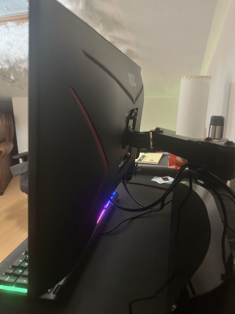 Monitor AOC 165hz 24”