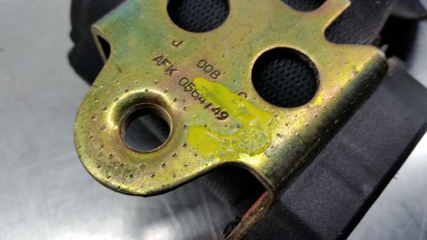 Pré-tensor cinto frente esquerdo MERCEDES-BENZ Classe C (W203)