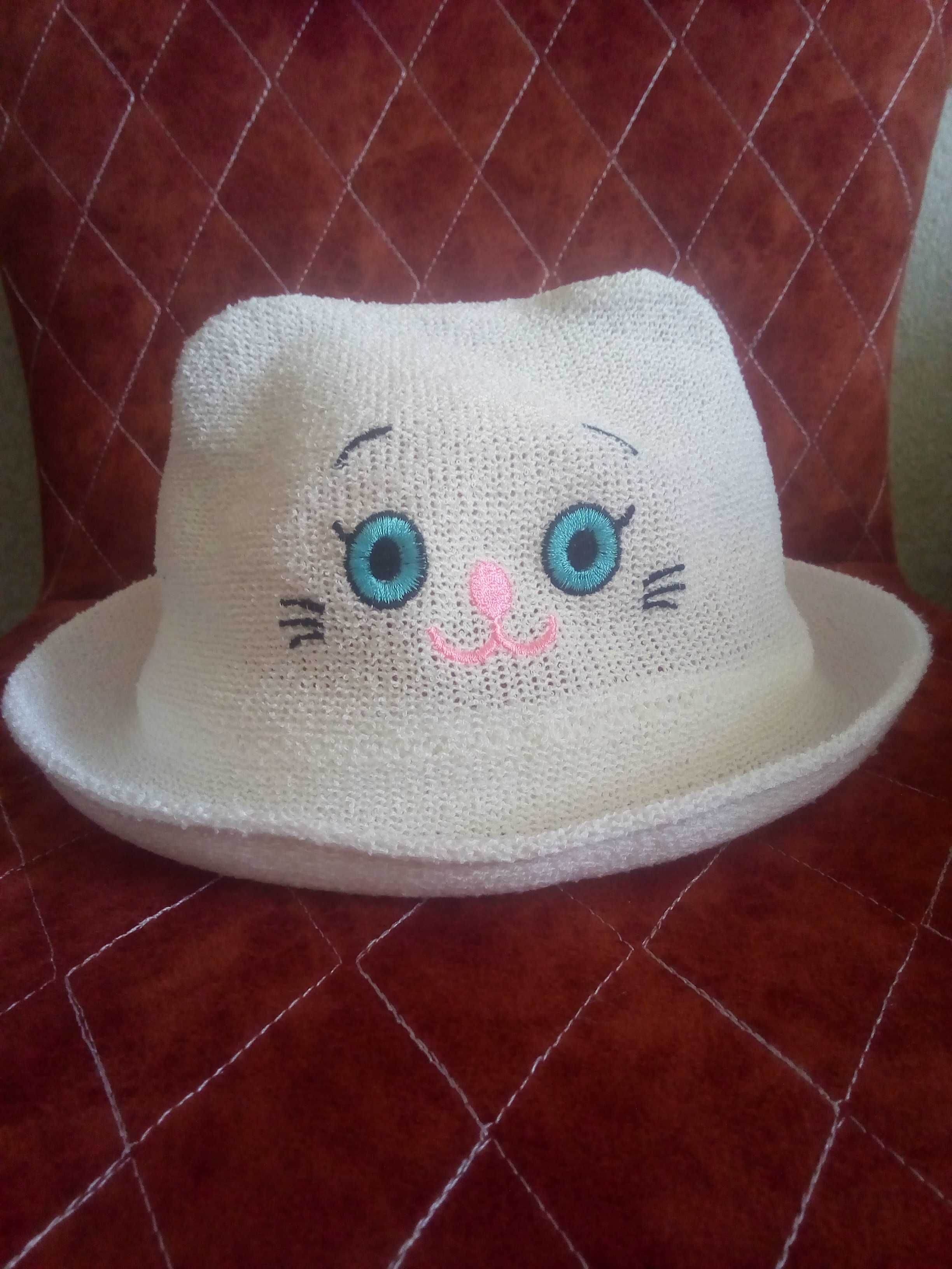 Дитяча шляпа для дівчинки