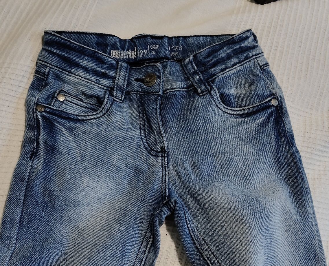 Spodnie jeansy 122