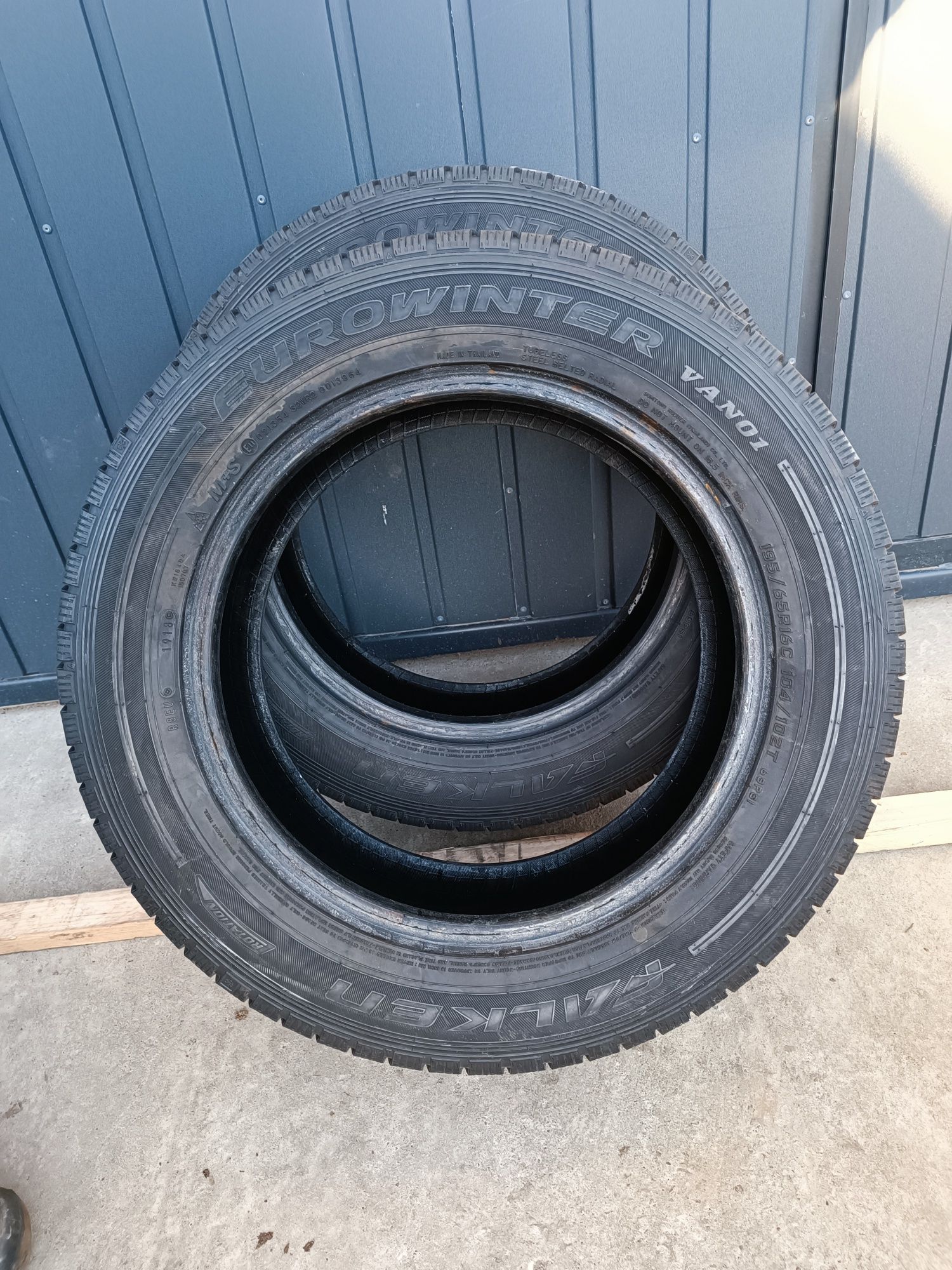 2x195/65 R16C Falken Eurowinter Van01 zimowe