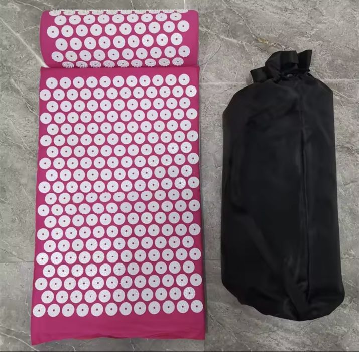 Mata akupresurowa z poduszką + pokrowiec – zestaw relaksacyjny