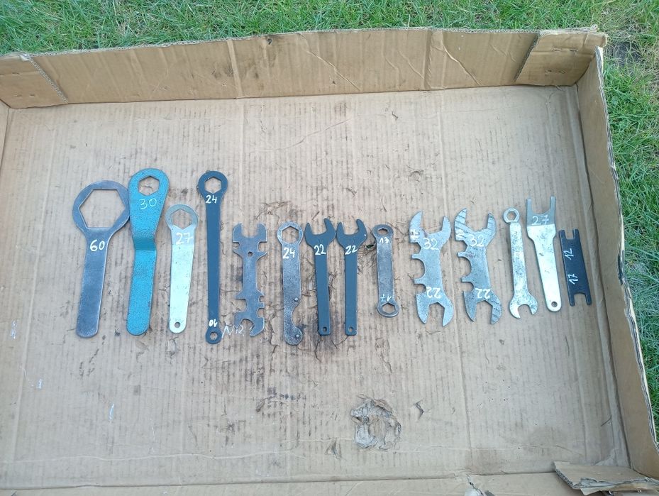 Stare nietypowe klucze z epoki PRL